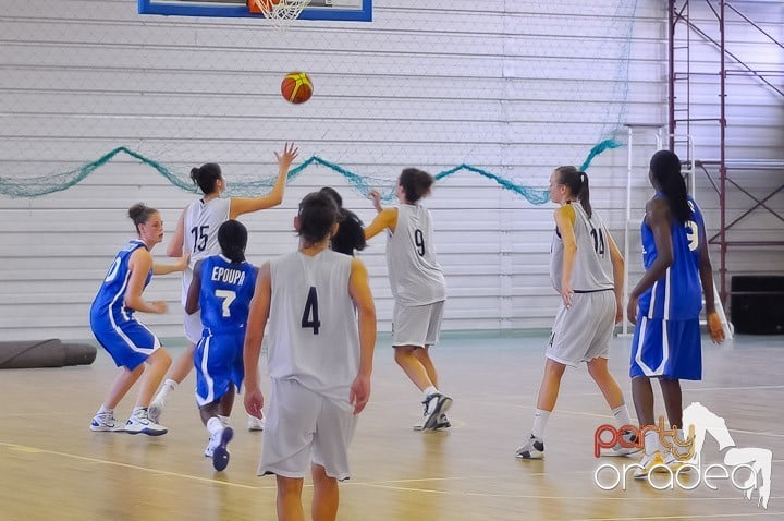 Meci amical de baschet feminin RO-FR, Universitatea din Oradea