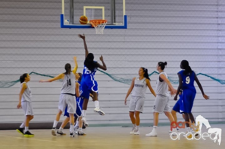 Meci amical de baschet feminin RO-FR, Universitatea din Oradea