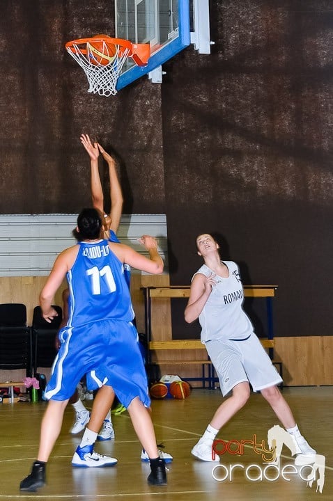 Meci amical de baschet feminin RO-FR, Universitatea din Oradea