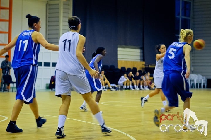 Meci amical de baschet feminin RO-FR, Universitatea din Oradea