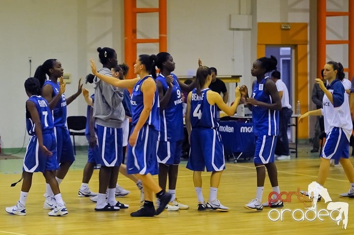 Meci amical de baschet feminin RO-FR, Universitatea din Oradea