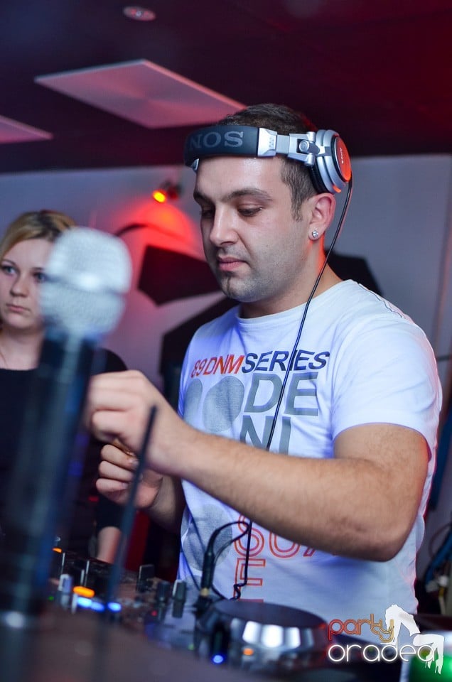 Mega Petrecere Marca Blaga în No Problem,