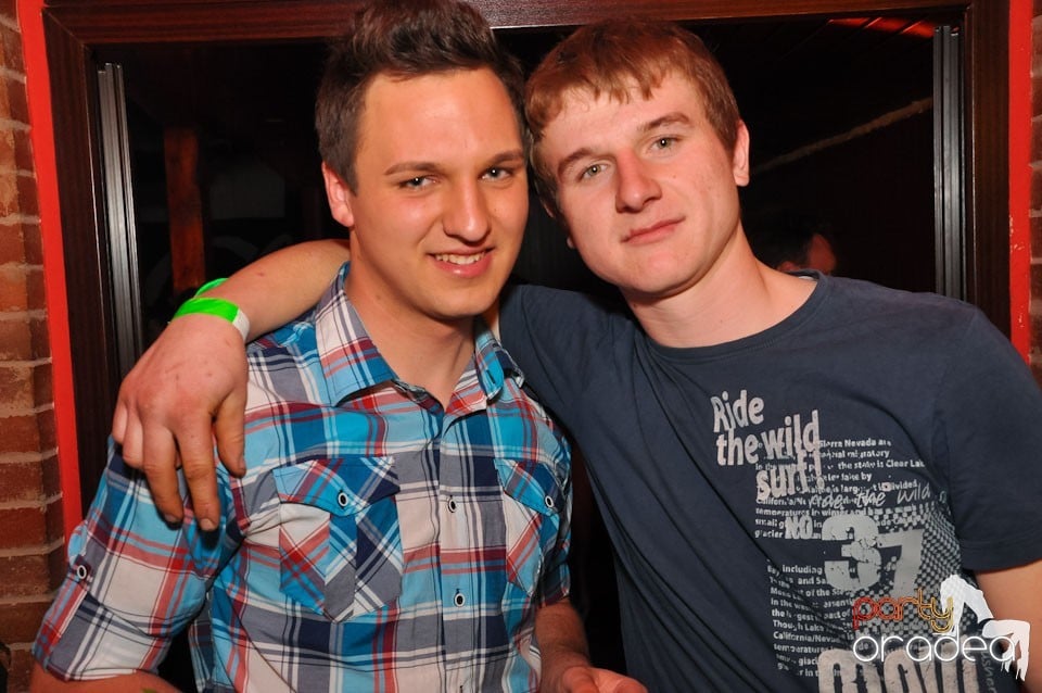 Megapetrecere cu DJ Bíró în Disco Faház, 