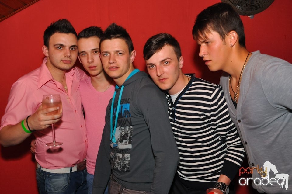 Megapetrecere cu DJ Bíró în Disco Faház, 