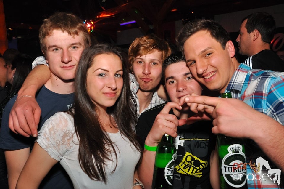 Megapetrecere cu DJ Bíró în Disco Faház, 