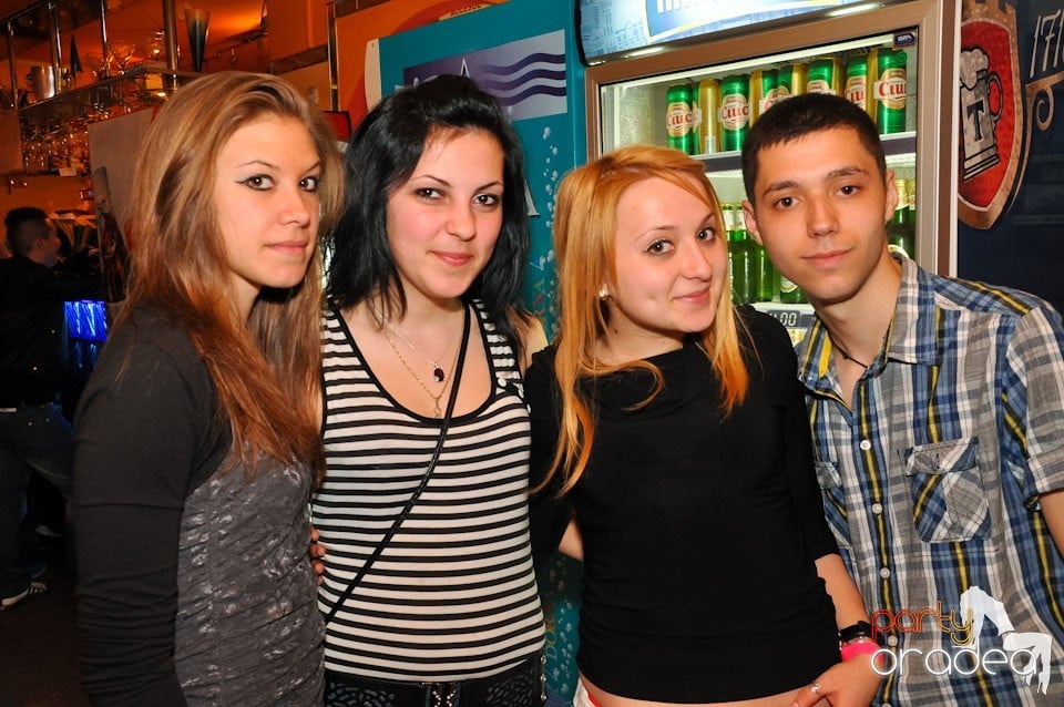 Megapetrecere cu DJ Bíró în Disco Faház, 