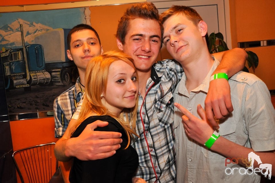 Megapetrecere cu DJ Bíró în Disco Faház, 