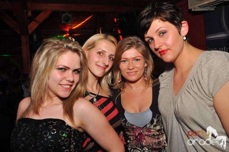 Megapetrecere cu DJ Bíró în Disco Faház, 