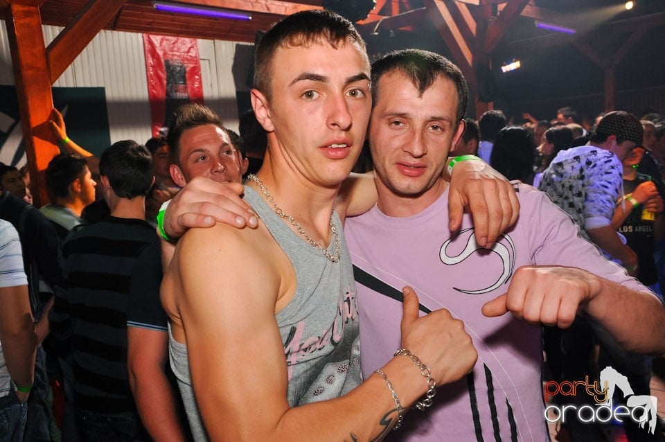 Megapetrecere cu DJ Bíró în Disco Faház, 