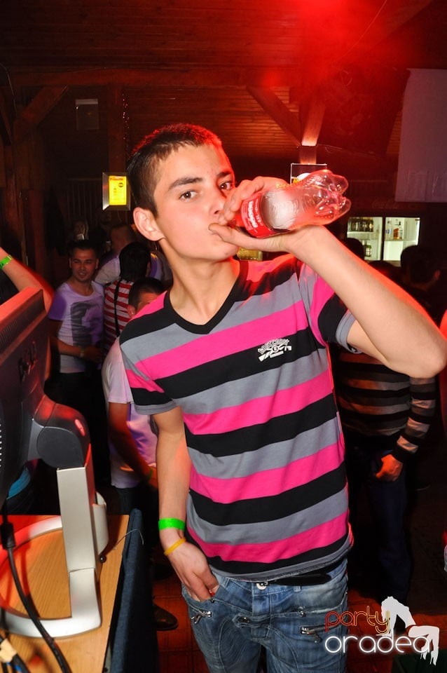Megapetrecere cu DJ Bíró în Disco Faház, 