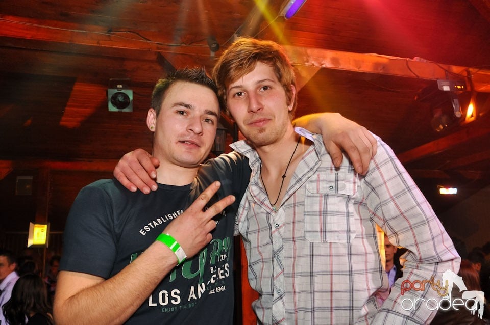 Megapetrecere cu DJ Bíró în Disco Faház, 