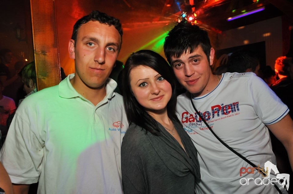 Megapetrecere cu DJ Bíró în Disco Faház, 