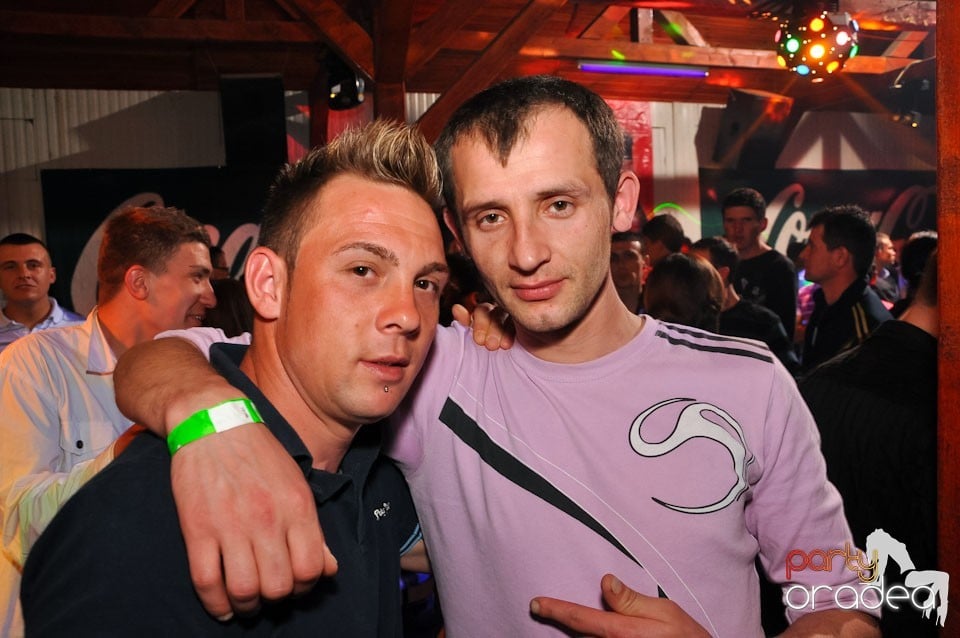 Megapetrecere cu DJ Bíró în Disco Faház, 