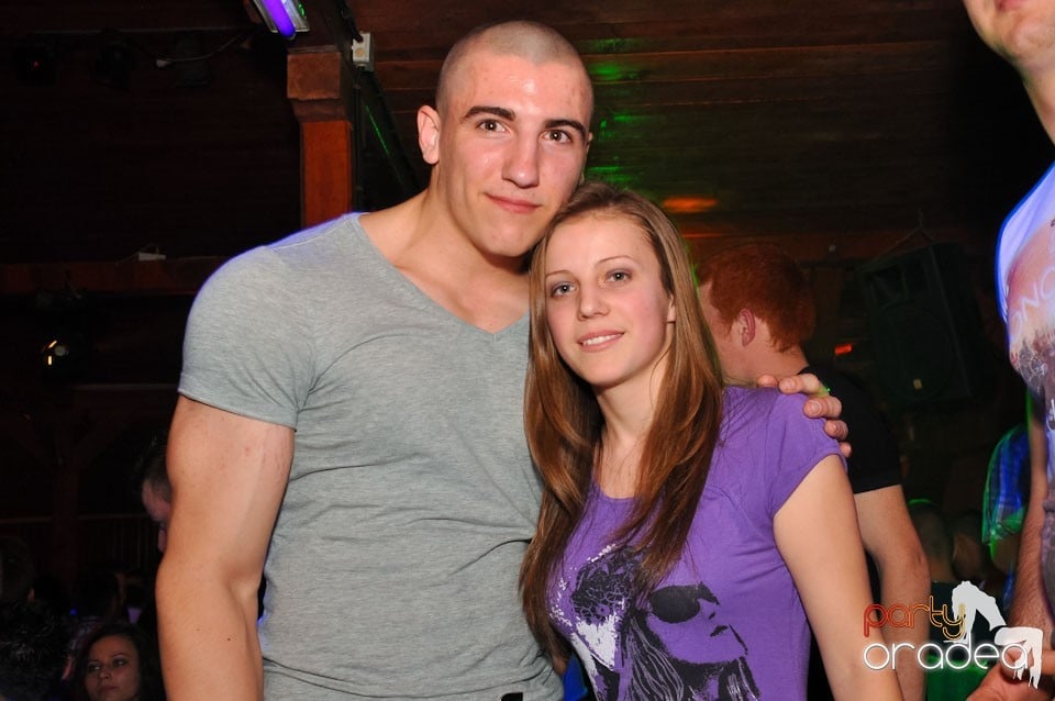 Megapetrecere cu DJ Bíró în Disco Faház, 