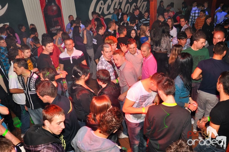 Megapetrecere cu DJ Bíró în Disco Faház, 