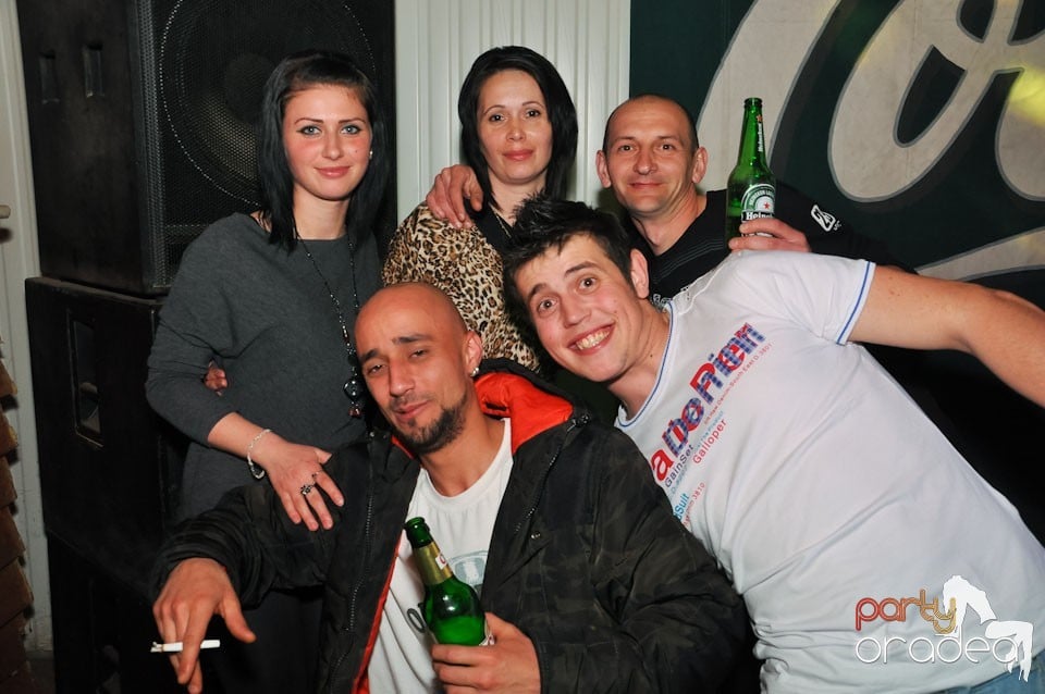 Megapetrecere cu DJ Bíró în Disco Faház, 