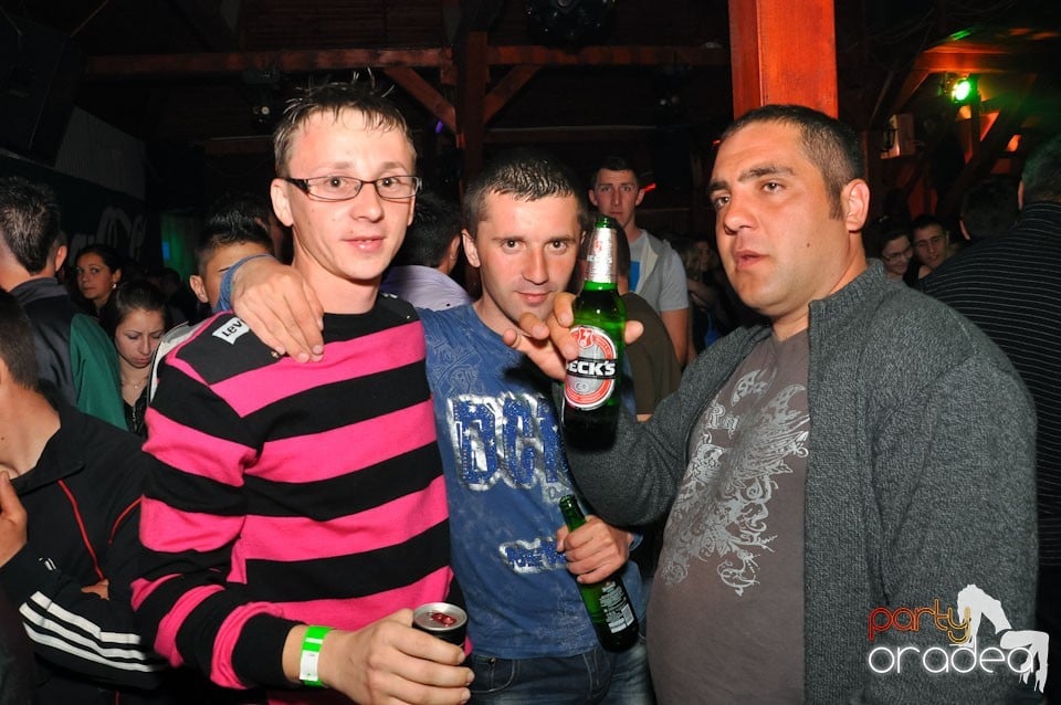 Megapetrecere cu DJ Bíró în Disco Faház, 