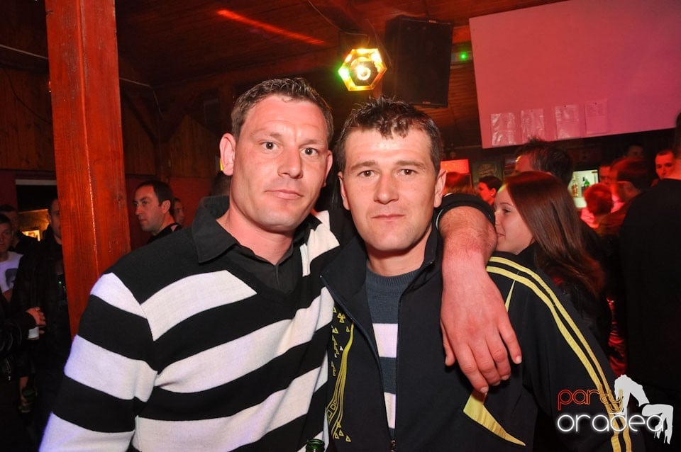 Megapetrecere cu DJ Bíró în Disco Faház, 