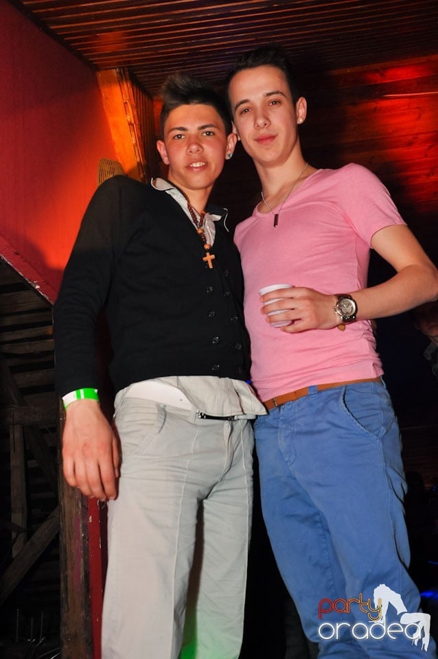 Megapetrecere cu DJ Bíró în Disco Faház, 