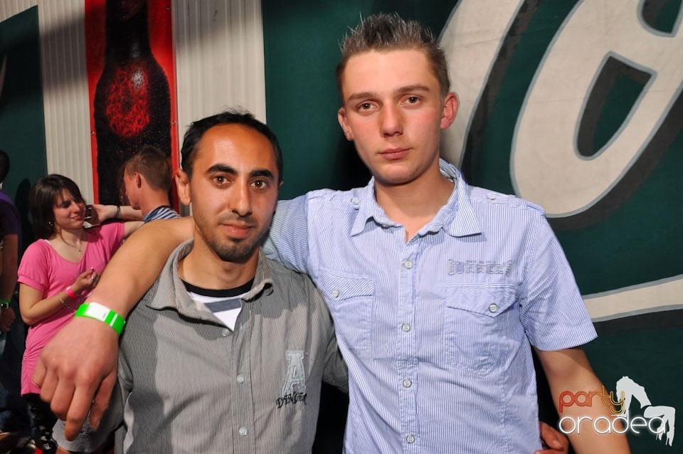 Megapetrecere cu DJ Bíró în Disco Faház, 