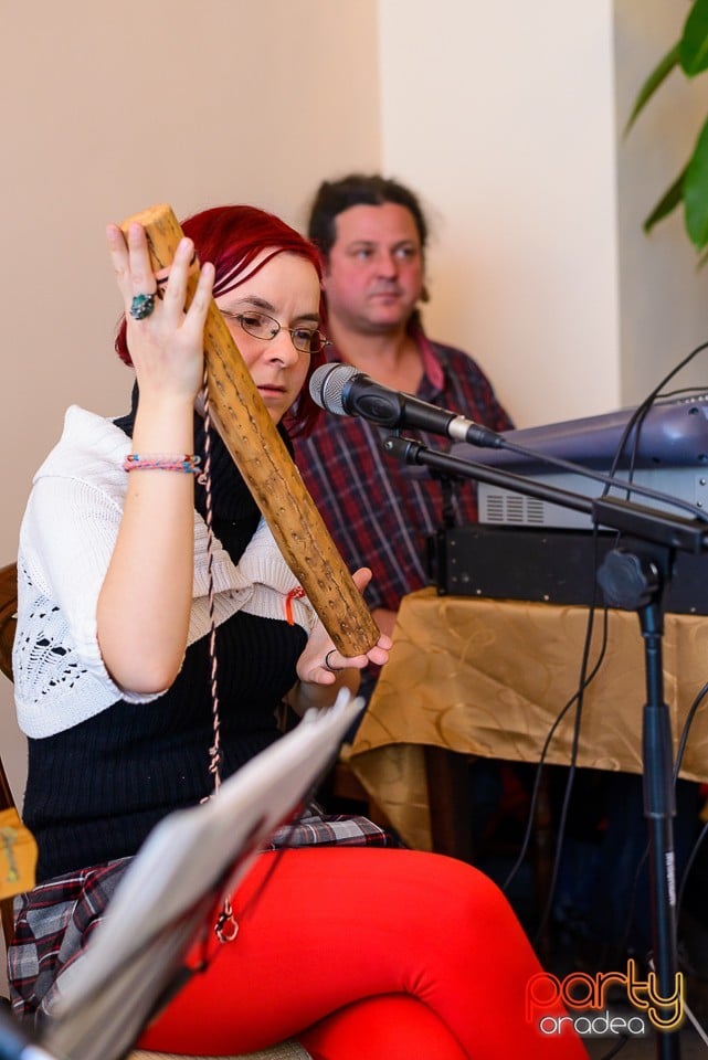 Melaz & The Daydreamers, Restaurant Emporium