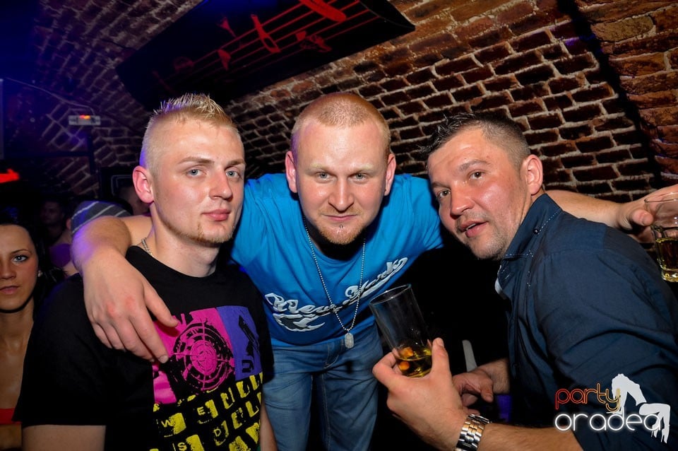 Miercuri e party în Escape Club!, 