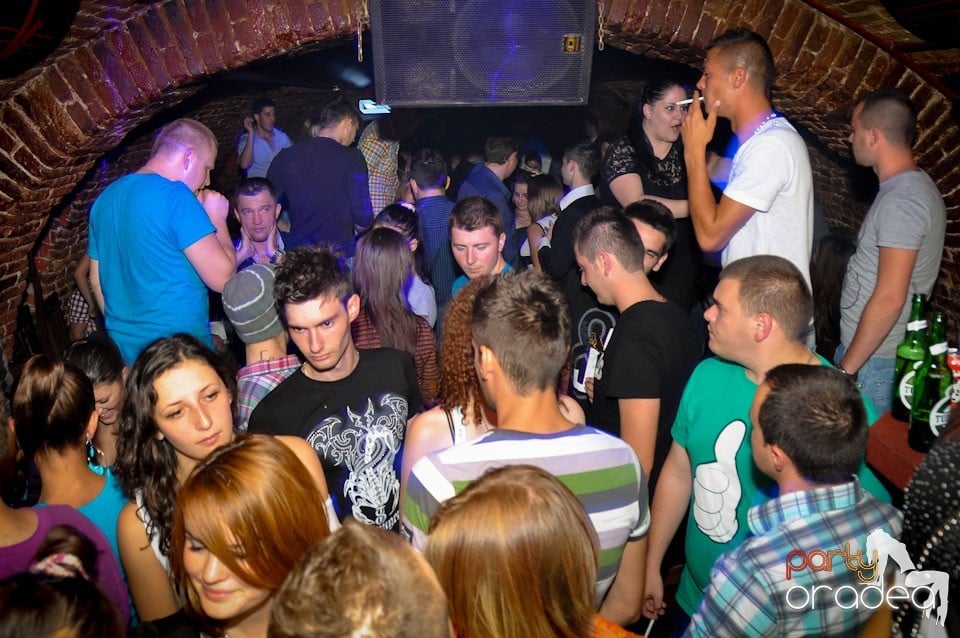 Miercuri e party în Escape Club!, 