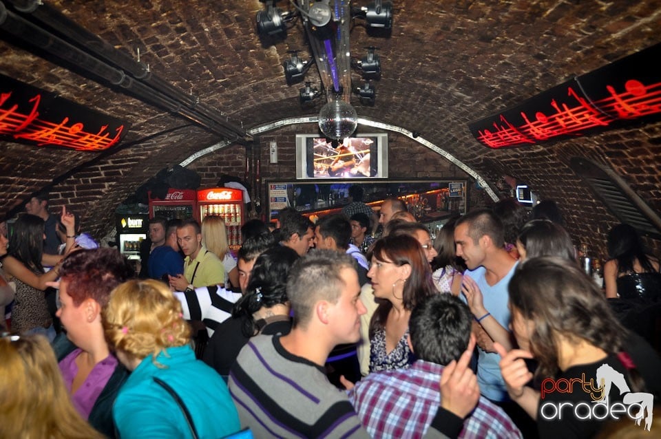 Miercuri e party în Escape Club!, 