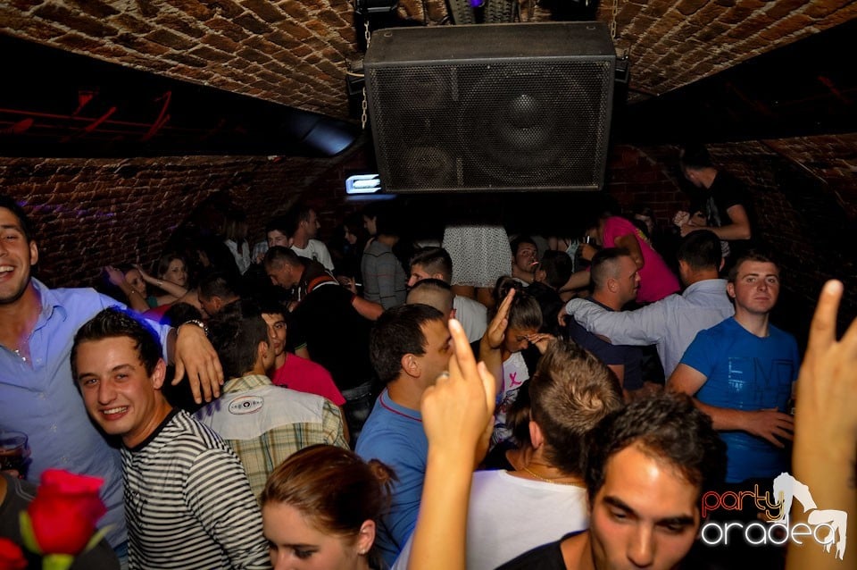 Miercuri e party în Escape Club!, 