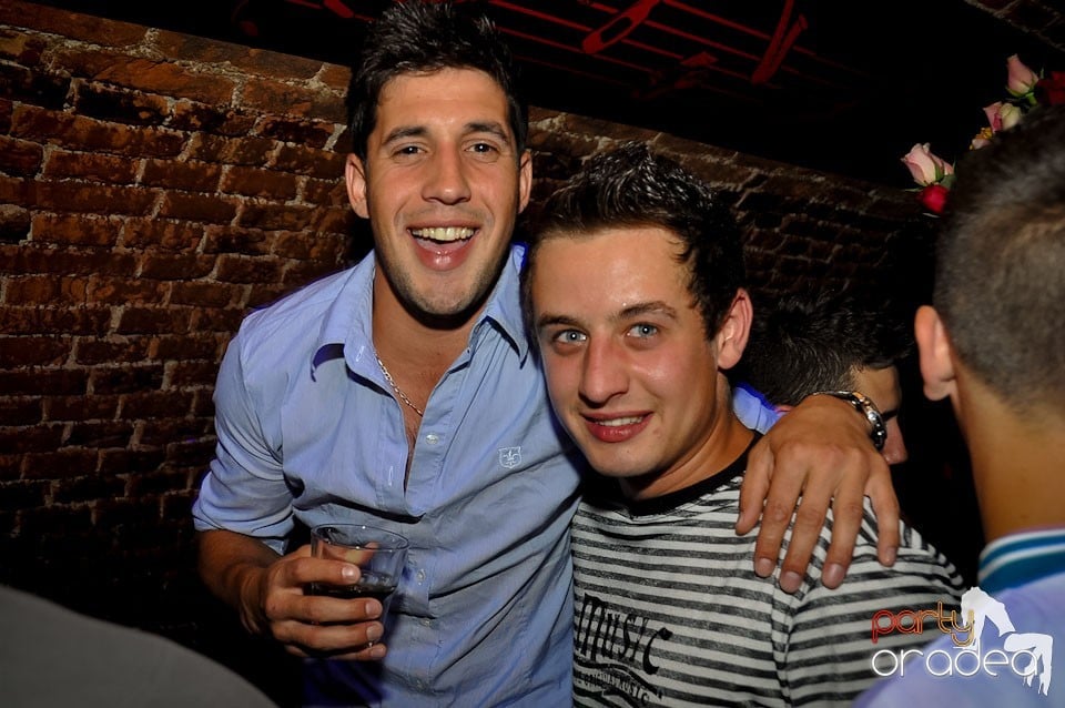 Miercuri e party în Escape Club!, 