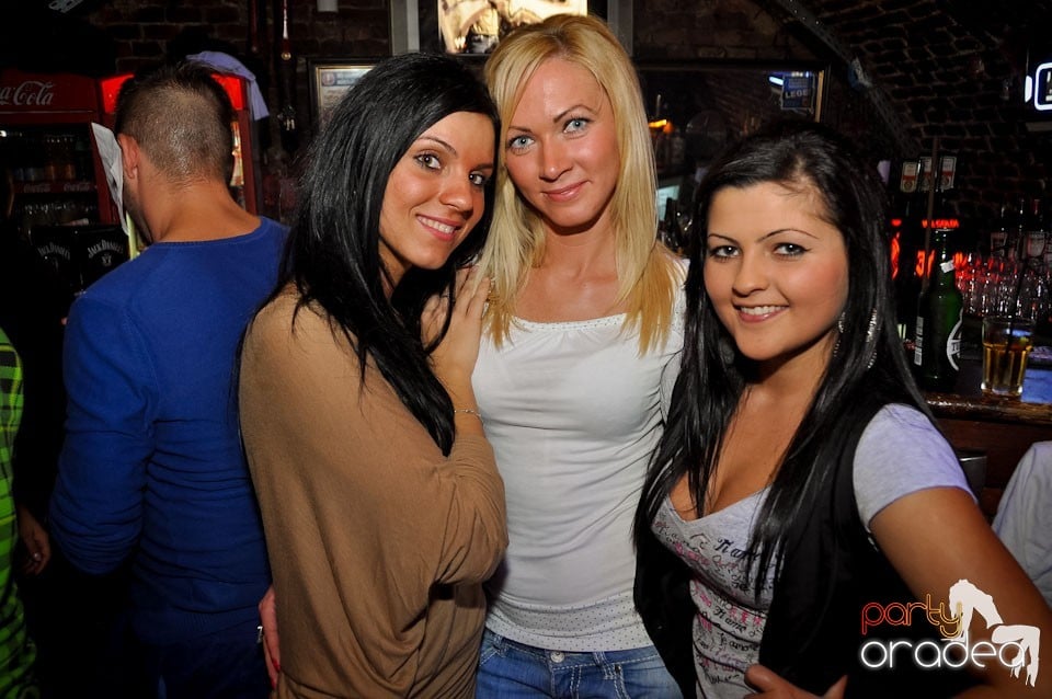 Miercuri e party în Escape Club!, 