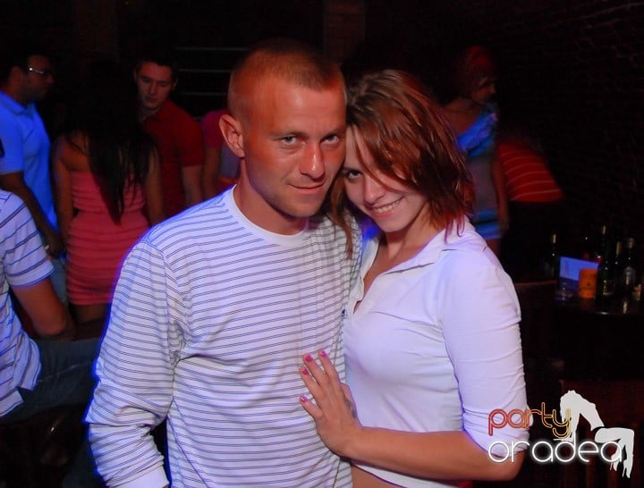 Miercuri e Party în Escape, 