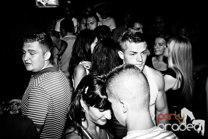 Miercuri e Party în Escape, 