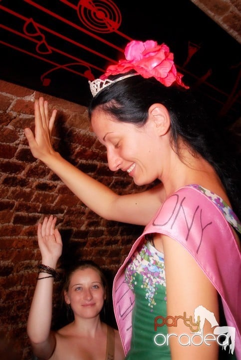 Miercuri e Party în Escape, 