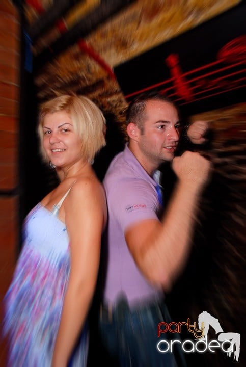 Miercuri e Party în Escape, 