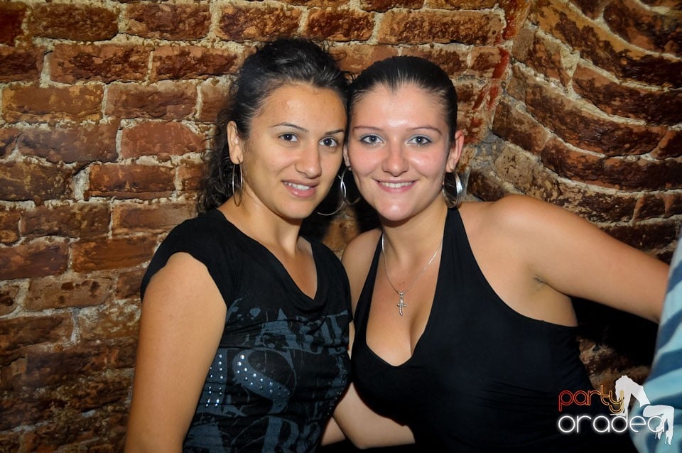 Miercuri e Party în Escape!, 