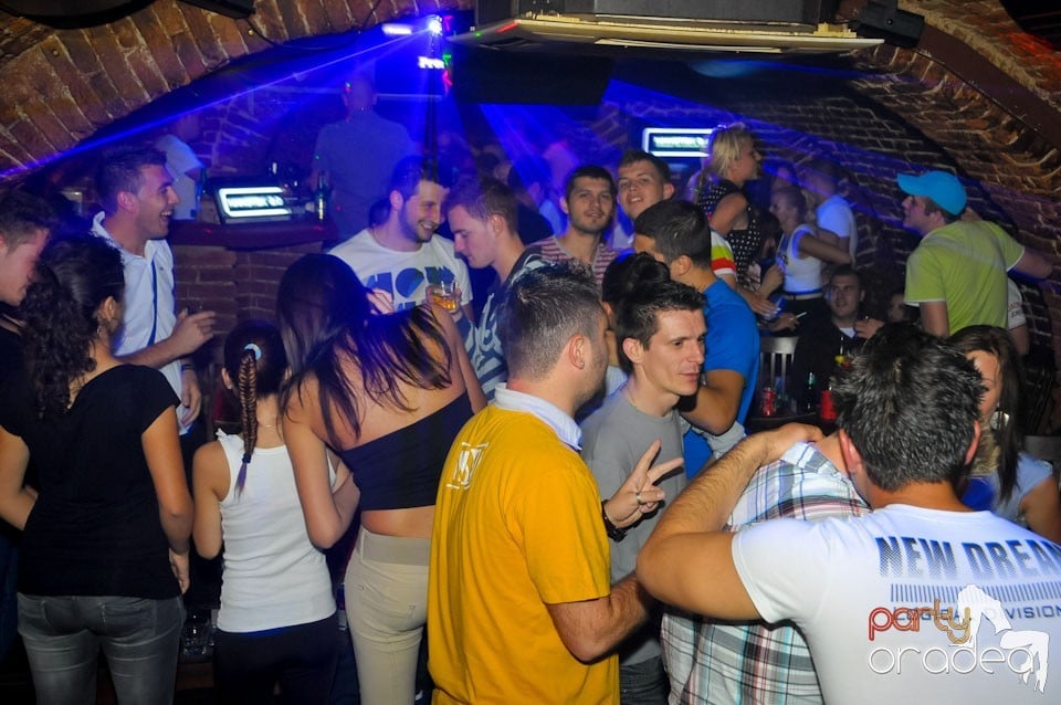 Miercuri e Party în Escape!, 