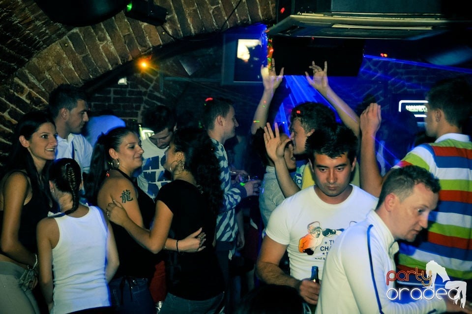 Miercuri e Party în Escape!, 