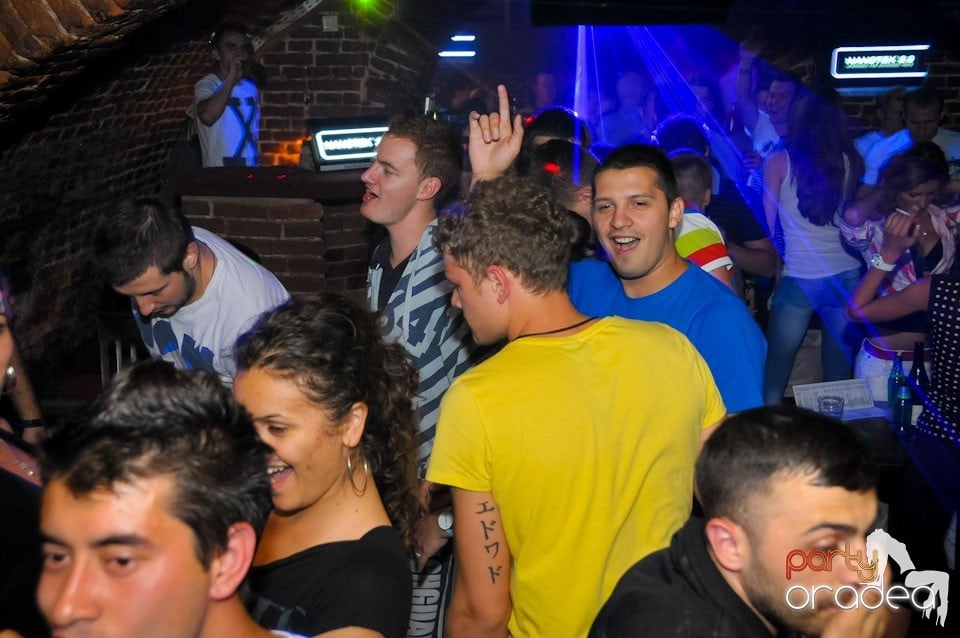 Miercuri e Party în Escape!, 