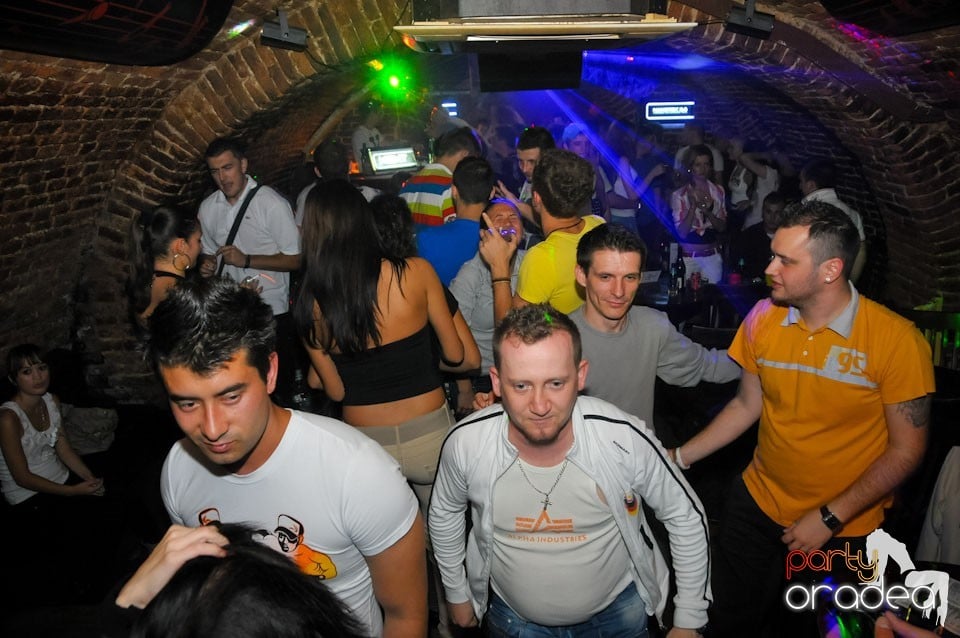 Miercuri e Party în Escape!, 