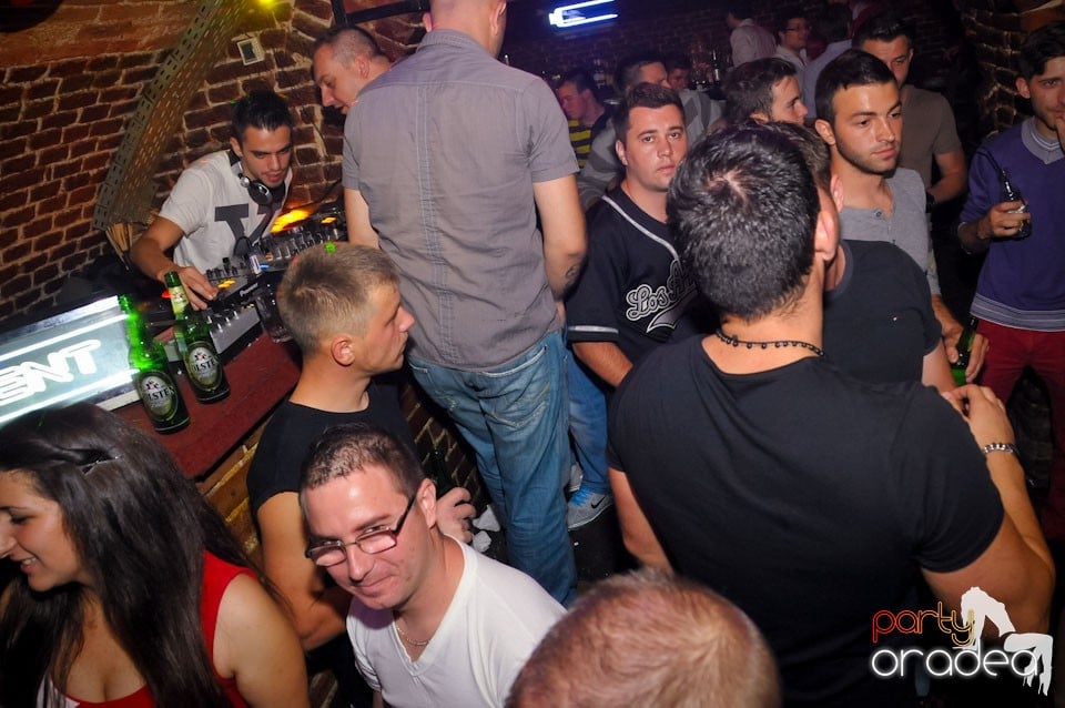 Miercuri e Party în Escape!, 