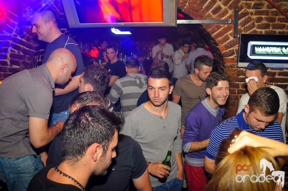 Miercuri e Party în Escape!, 