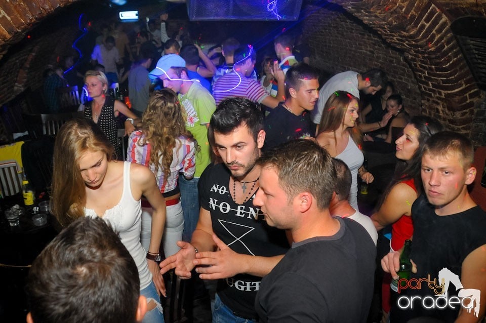 Miercuri e Party în Escape!, 