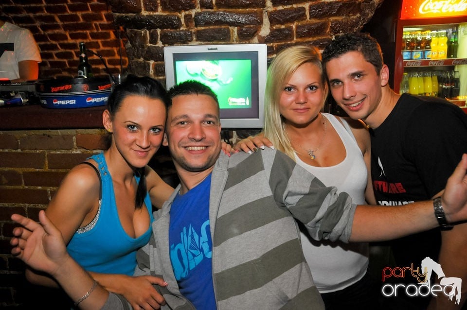 Miercuri e Party în Escape!, 