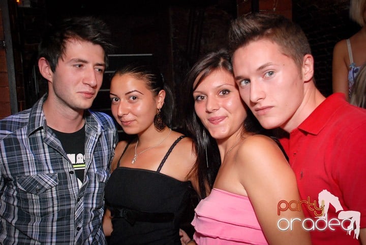 Miercuri e Party în Escape, 