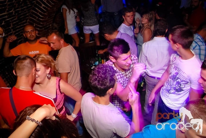 Miercuri e Party în Escape, 