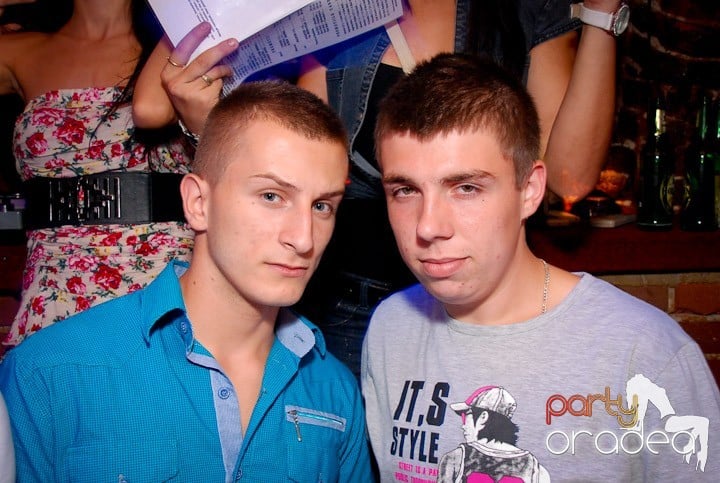 Miercuri e Party în Escape, 