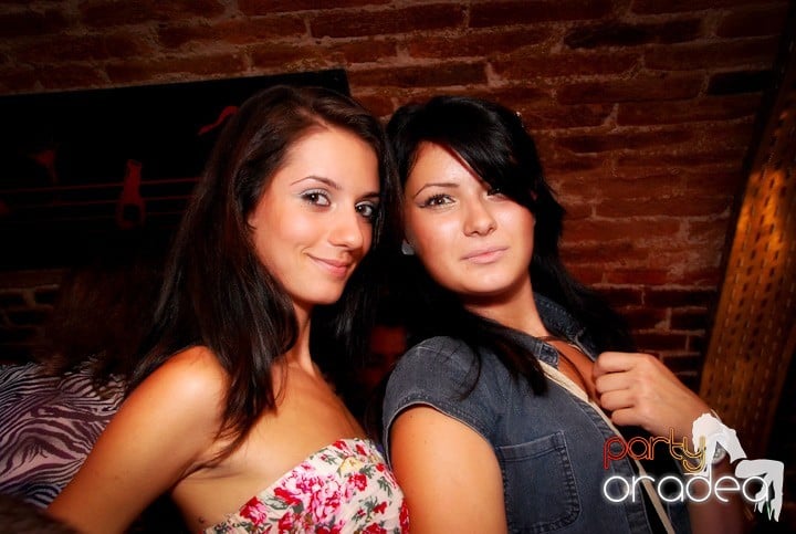 Miercuri e Party în Escape, 