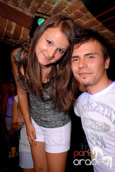 Miercuri e Party în Escape, 