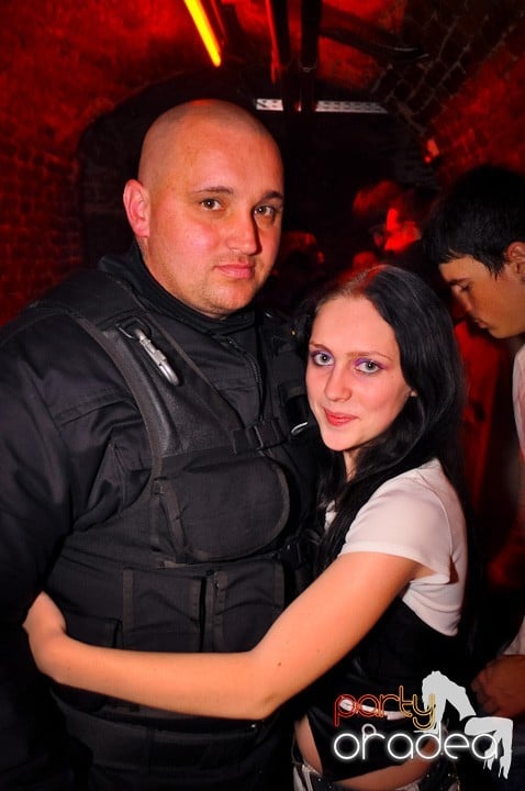 Miercuri în Club Escape, 